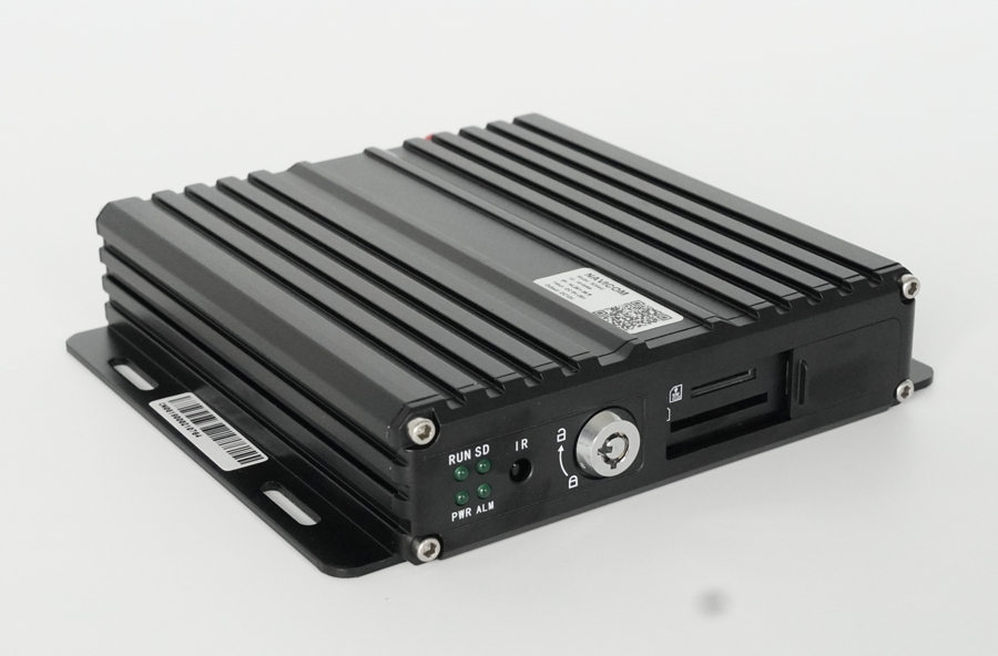 camera giám sát hành trình xe khách