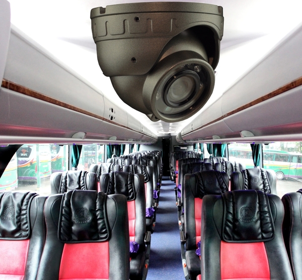 camera giám sát trên xe ô tô